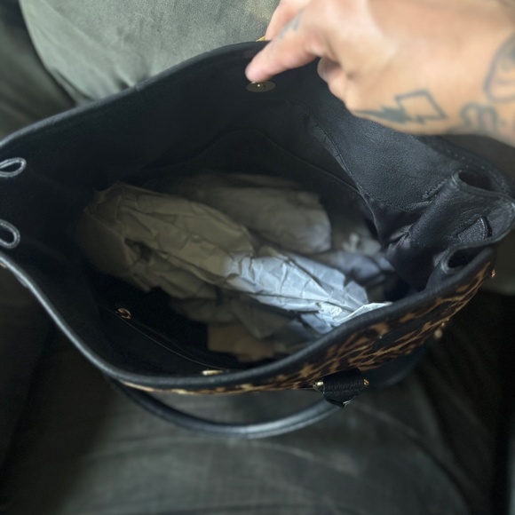 Unique Michael Kors Leopard Print Pony hair tote/shoulder bag - Picture 7 of 11